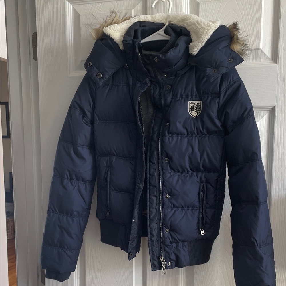 American Eagle Outfitters Navy Puffer Jacket with Hood